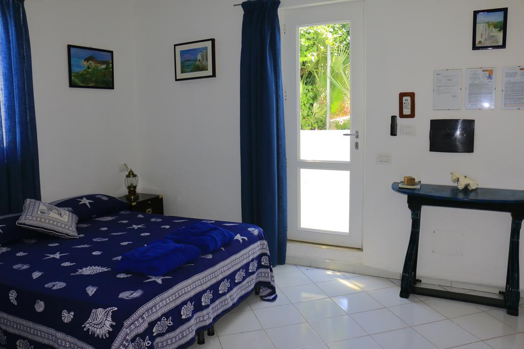 Cala Cavone Guest House ปอนซา ภายนอก รูปภาพ