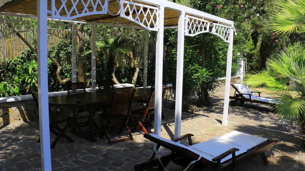 Cala Cavone Guest House ปอนซา ภายนอก รูปภาพ