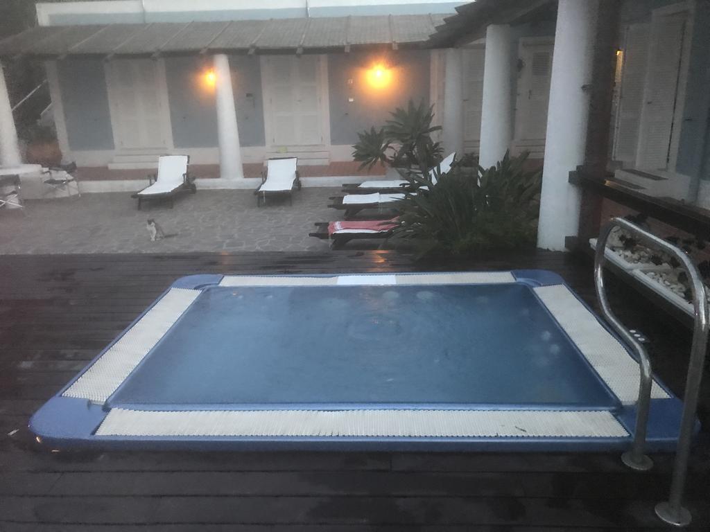 Cala Cavone Guest House ปอนซา ภายนอก รูปภาพ