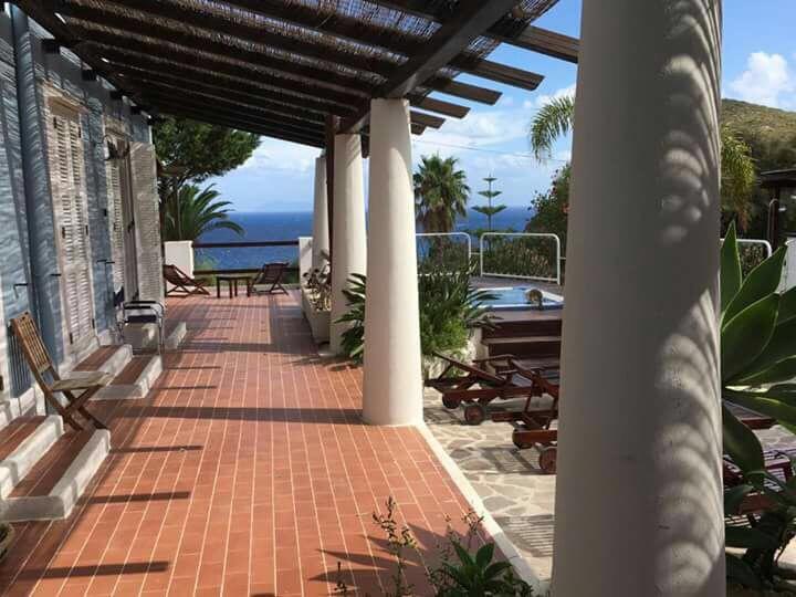 Cala Cavone Guest House ปอนซา ภายนอก รูปภาพ