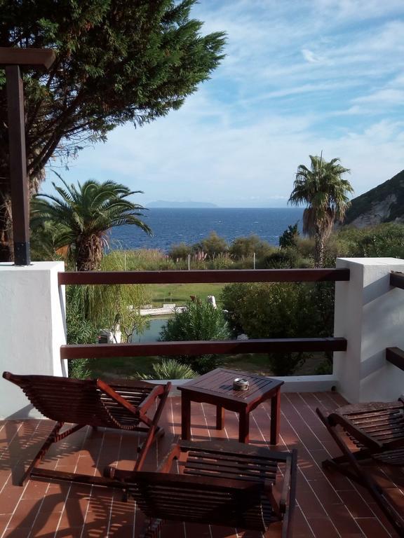 Cala Cavone Guest House ปอนซา ภายนอก รูปภาพ